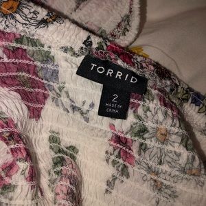 torrid Dresses - TORRID WHITE FLORAL SMOCKED SKATER DRESS torrid Dresses - TORRID WHITE FLORAL SMOCKED SKATER DRESS